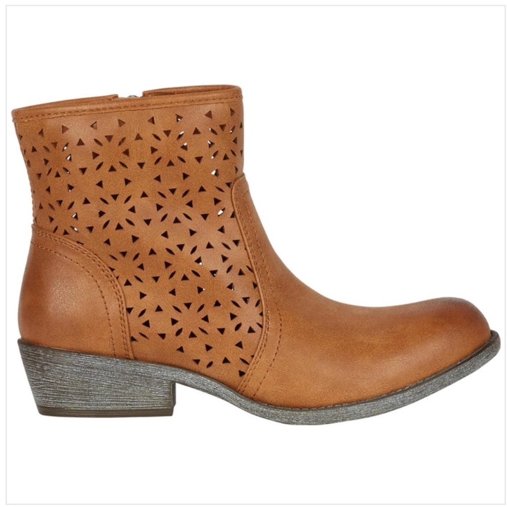 Rustic Distressed Cognac Perforated Ankle Boots - Picture 4 of 7